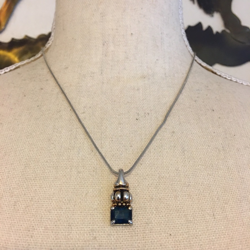Vintage two tone sapphire stone pendant w/chain